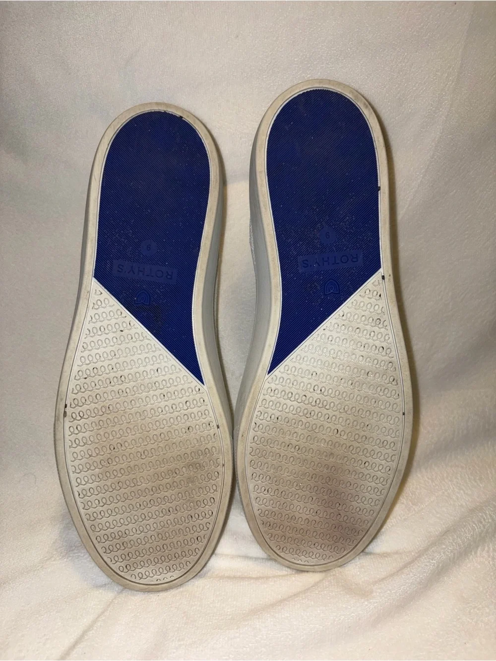 Rothy's White Slip-On Knit Loafers with Blue Insoles women size 9